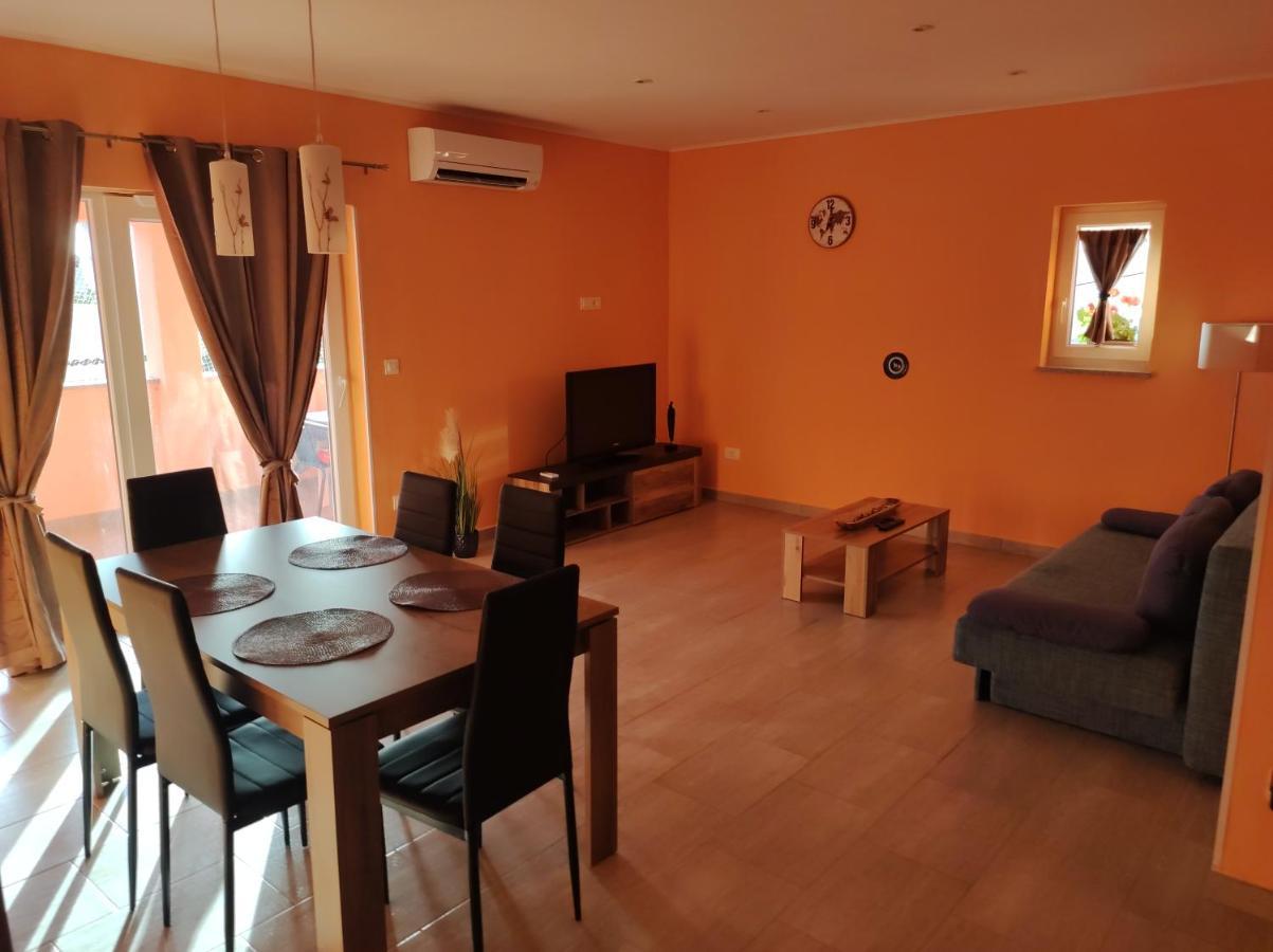 Apartman Tramonto Motovun Ngoại thất bức ảnh